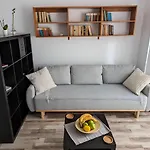 Sebastian Studio Apartment