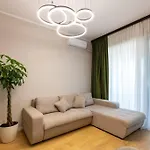 Elegant 2 Bedroom Retreat