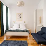 Old Town Jacuzzi Studio