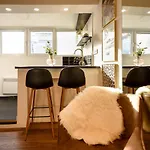 Calea Victoriei Modern Studio - Escape In The City Center