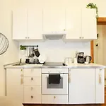 Vintage Elegance, Modern Comfort: 1Br Apartment Overlooking Calea Victoriei