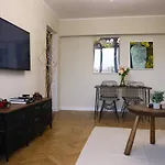 Mina City Center Apartment Amzei