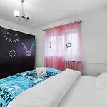 Dristor Large And Cozy Apartment