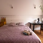 Shared Retro Vintage Luxury Apartment