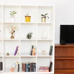 Shared Retro Vintage Luxury Apartment