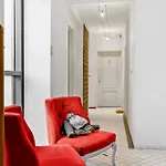 One Love Central Apartment
