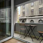 Double Studio Near University Square - 2 Balconies