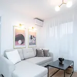 Prestige Apartament With View Magheru