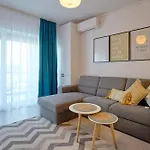 Moon Plaza Deluxe Studios