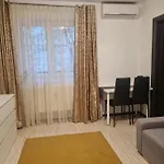 Myo\'S Place