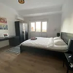 Gorgeous Apartment Near Old Town