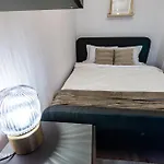 Central Residence Apartment 908