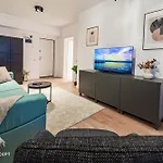 Central Residence Apartment 812B3