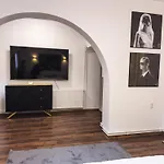 Loving Downtown Studio By Chr Luxury Property
