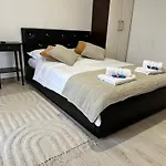 Downtown Studio By Darius Residence