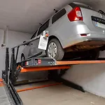 Bucharest Apartment - Private Parking