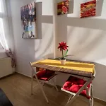 Downtown, Close To Old Town, Family Friendly - Ivo10