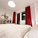 Lola\'S Apartament Close To City Center
