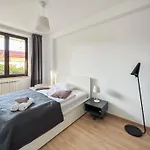 Garden Apartment - Herastrau Park 3Min Walk