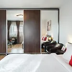 Studio 37 By Mrg Apartments