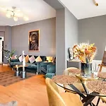 Intercontinental Apart - Massage Terrace Fireplace