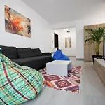 Vitan Central Oasis ---Free Secured Private Parking---Self Check-In--