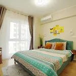 Sunshine - New & Quiet 1Br Apt, Business Area, Close To Airport, Highway A3, Subway