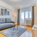 Bucharest Playful Retreat - 1Br Cozy Apartment