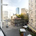 Cismigiu Serenity: 1Br Flat With Scenic Balcony