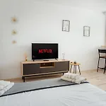 Premium Studio Next To National Arena & Park