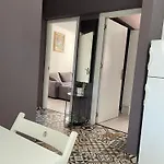 Lucomi\'S Apartment