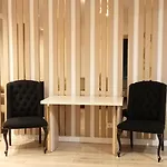 Elegant Suite - Titan Park