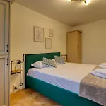 Quito Apartment - Stylish & Quiet