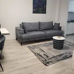 Hils Pallady Apartament Lyly