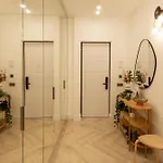 Elegant 1Br Apart - Old Town Sapphire - River View