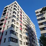 Ema\'S Spacious Studio Bucharest