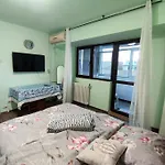 Lake And Park View Apartment