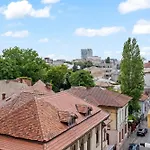 Upscale Studio, Walking Distance From The Old Town