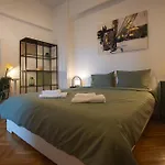 Ultracentral Hong Kong 3 Bdrm Apartment