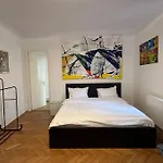 Victoriei Gateway Retreat
