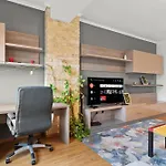 Baneasa Lake Large And Cozy Apartment