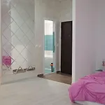 Venetian Home