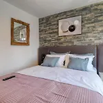 Rdi Elegance Apartment Downtown