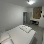 Downtown Party Flats