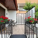 Rose Garden House