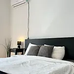 Retro Apartment On Puccini Street, Floreasca