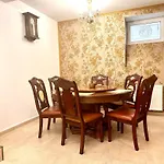 New Burgeois Berindey Apartment - Universitate