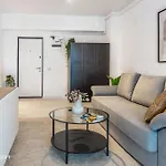 Central Address Apartment 112B4