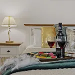 Sweet Luxury Three Rooms Apartment City Center Universitate