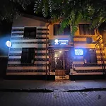 Karma Caffe&Rooms